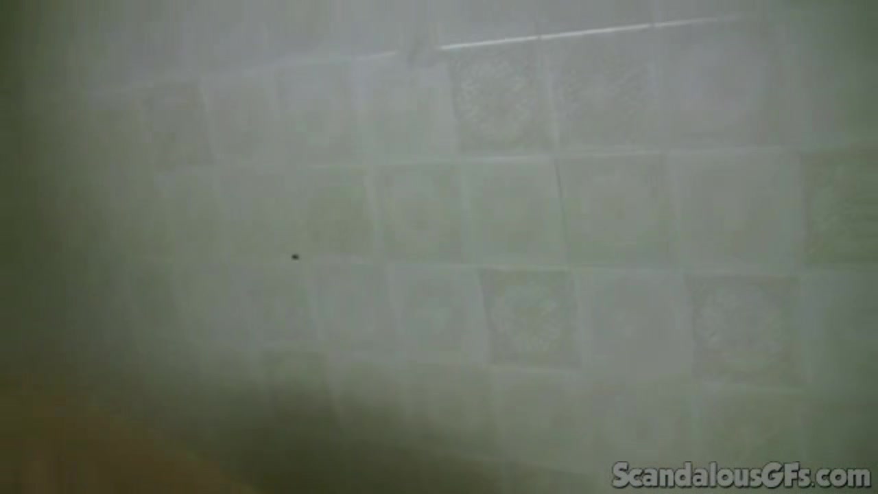 Jewel Blowjob and rubbing in Shower
