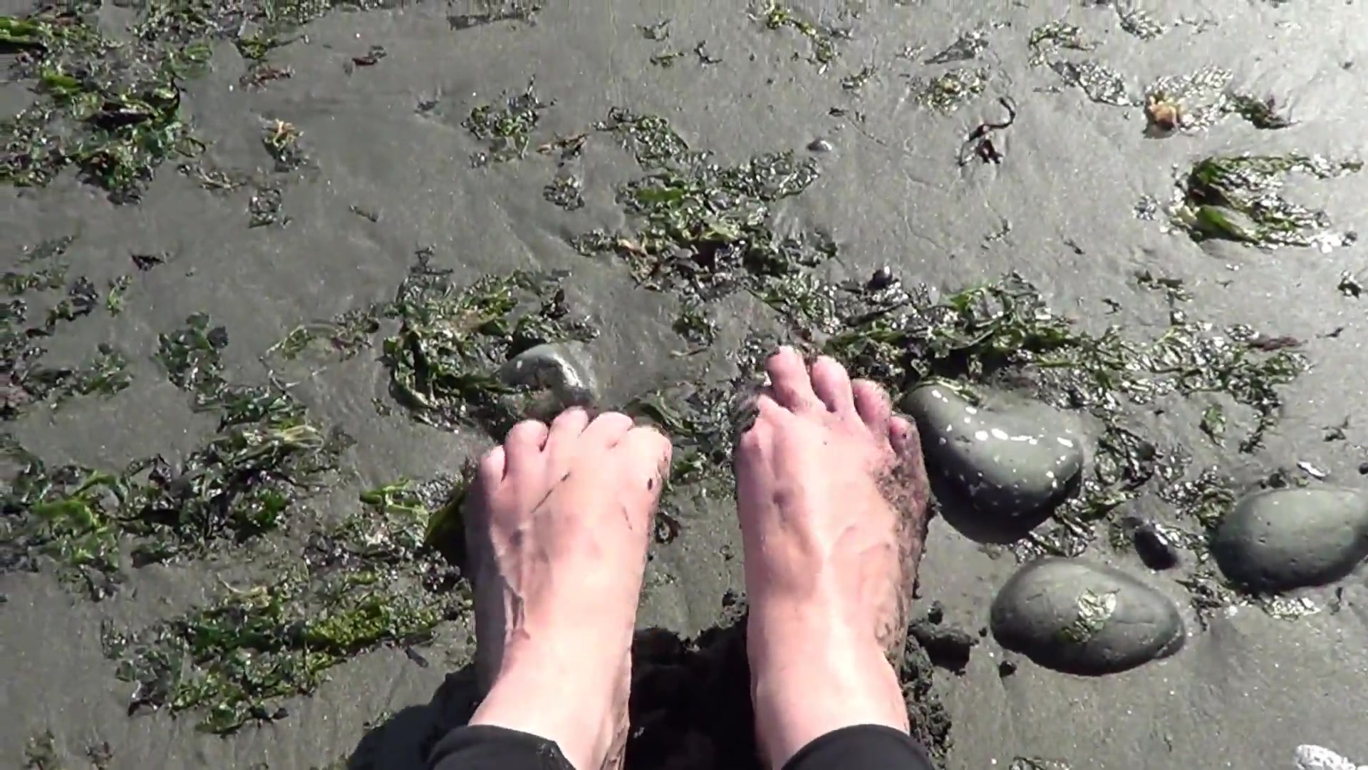 Dirty Sandy Beech Feet - TacAmateurs