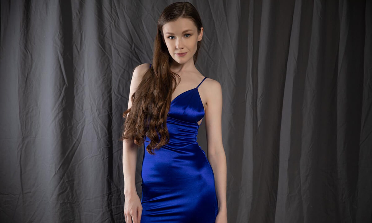 Gown Try-On - Busty Amateur Pornstar - SexLikeReal