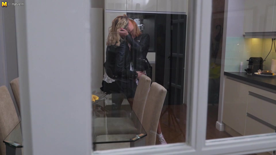 Hot Babe Getting Fucked With A Strapon By A Lesbian Milf - MatureNL