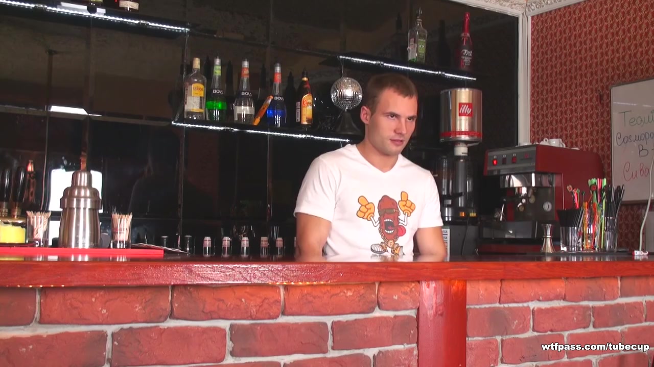 Deep throating and fucking hard man in the bar