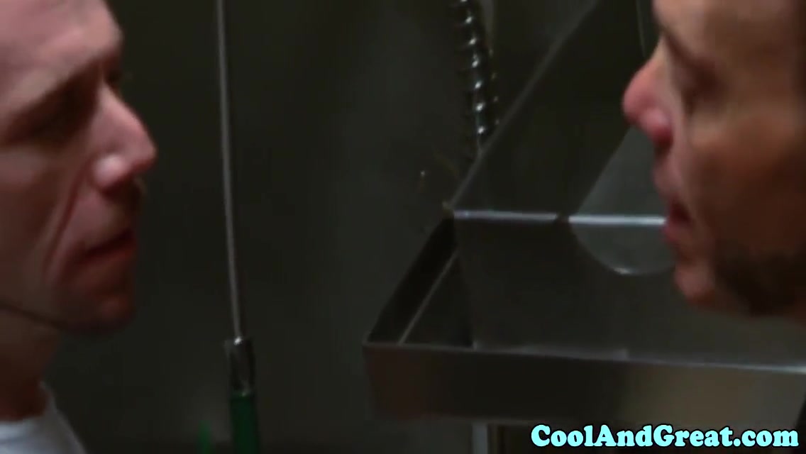 Miss Melrose - Housewife Big Facial In Restaurant Restroom 8 Min