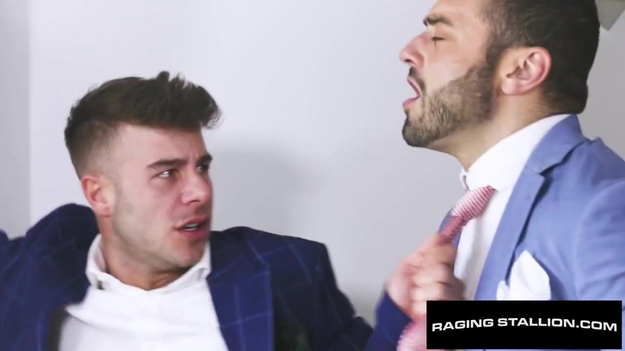 Exciting Realtor Rammed By Hottie Hunk