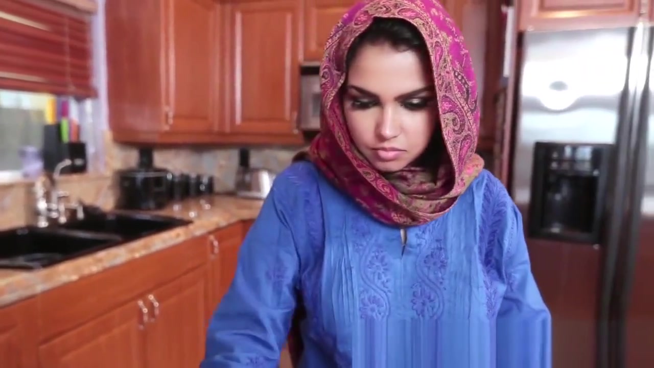 Muslim Arab teen 18+ in Hijab Riding Dick