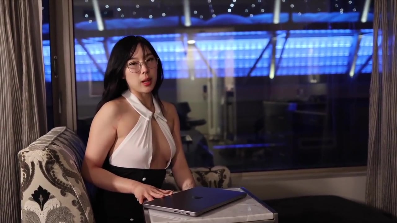 Korean Secretary Fucks Boss For Raise In Open Pantyhose ... Slutty Girl