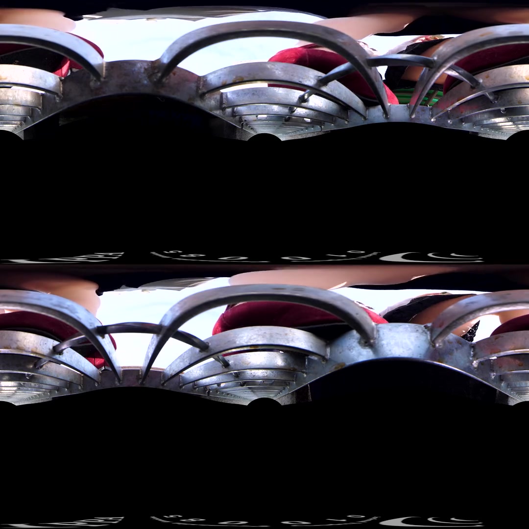 Upskirt Through Gutter VR 2 3 - TMAVR