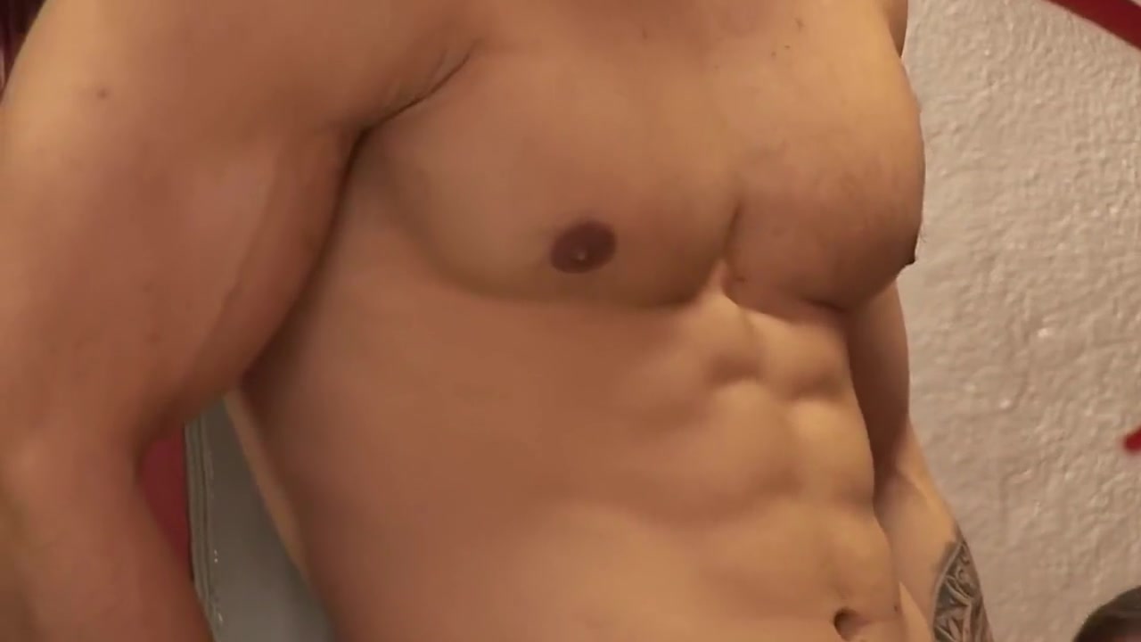 Muscular Man Gets Involved With Shy Boy And Has An Into Slovenia