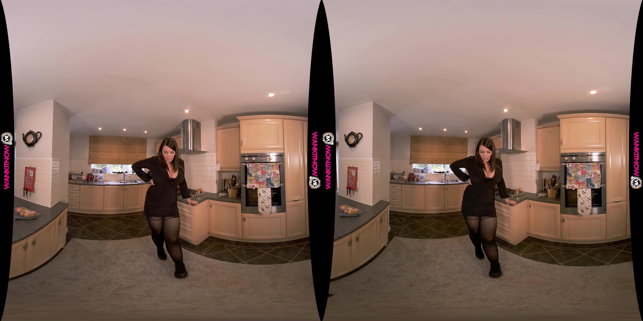 Horny Favour featuring Kylie K - WankitNowVR