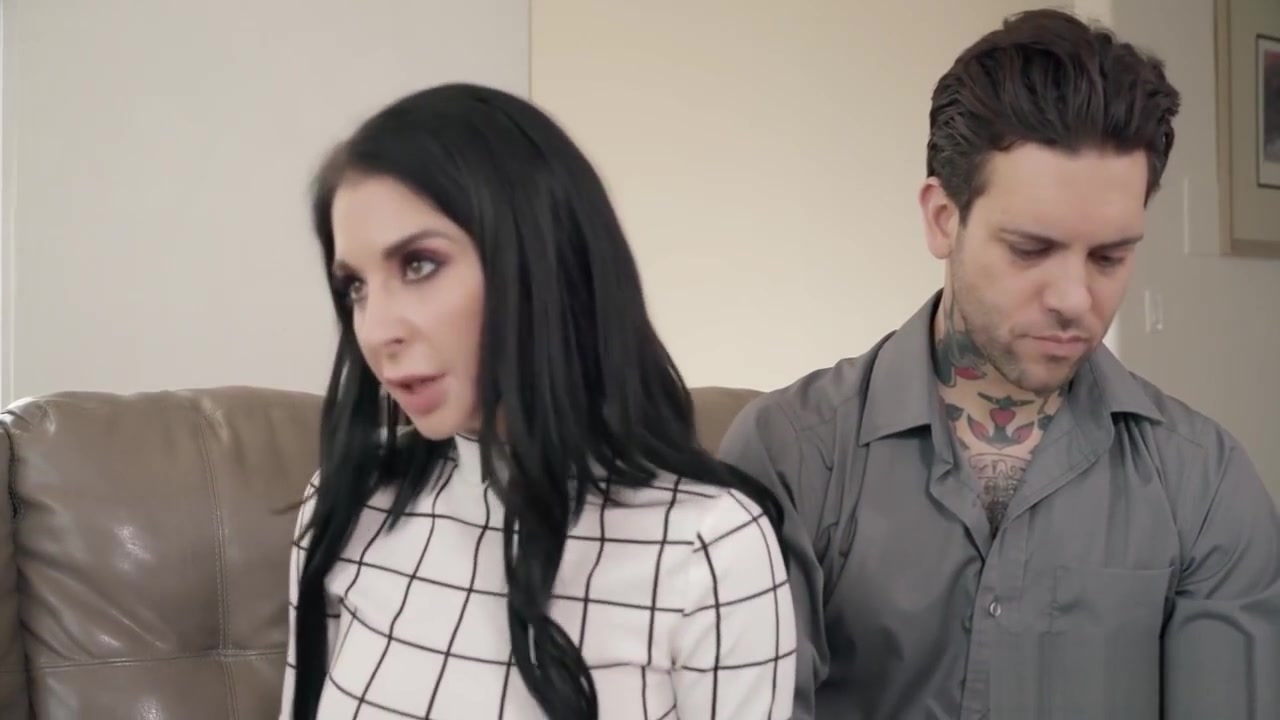 Babysitter Elsa Jean Joins in A Family Threesome