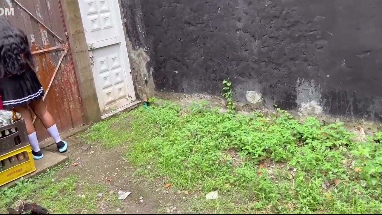 Mirando A Montando En Su Moto En Minifalda Y Sin Panty Nalgona Colombiana Follada Por Su Vecino 21 Min