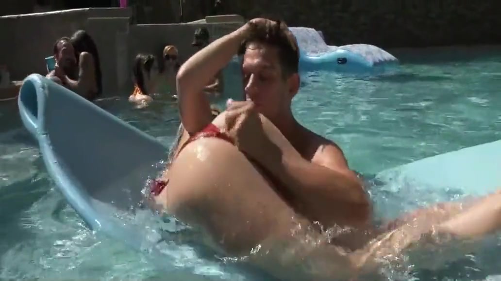 Aubrey Kate, Dante Colle And Mason Lear - Pool Party Turns Into Wild Shemale Orgy