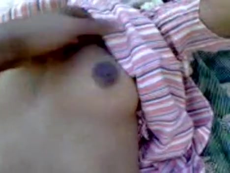 Hard Indian nipples and hairy pussy recorded in park