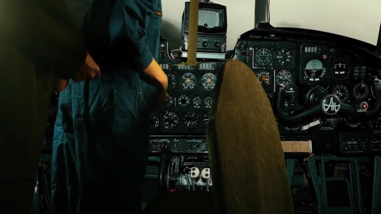 Casey Donovan - Plane Pilot Distracted For Hot Sex! 14 Min
