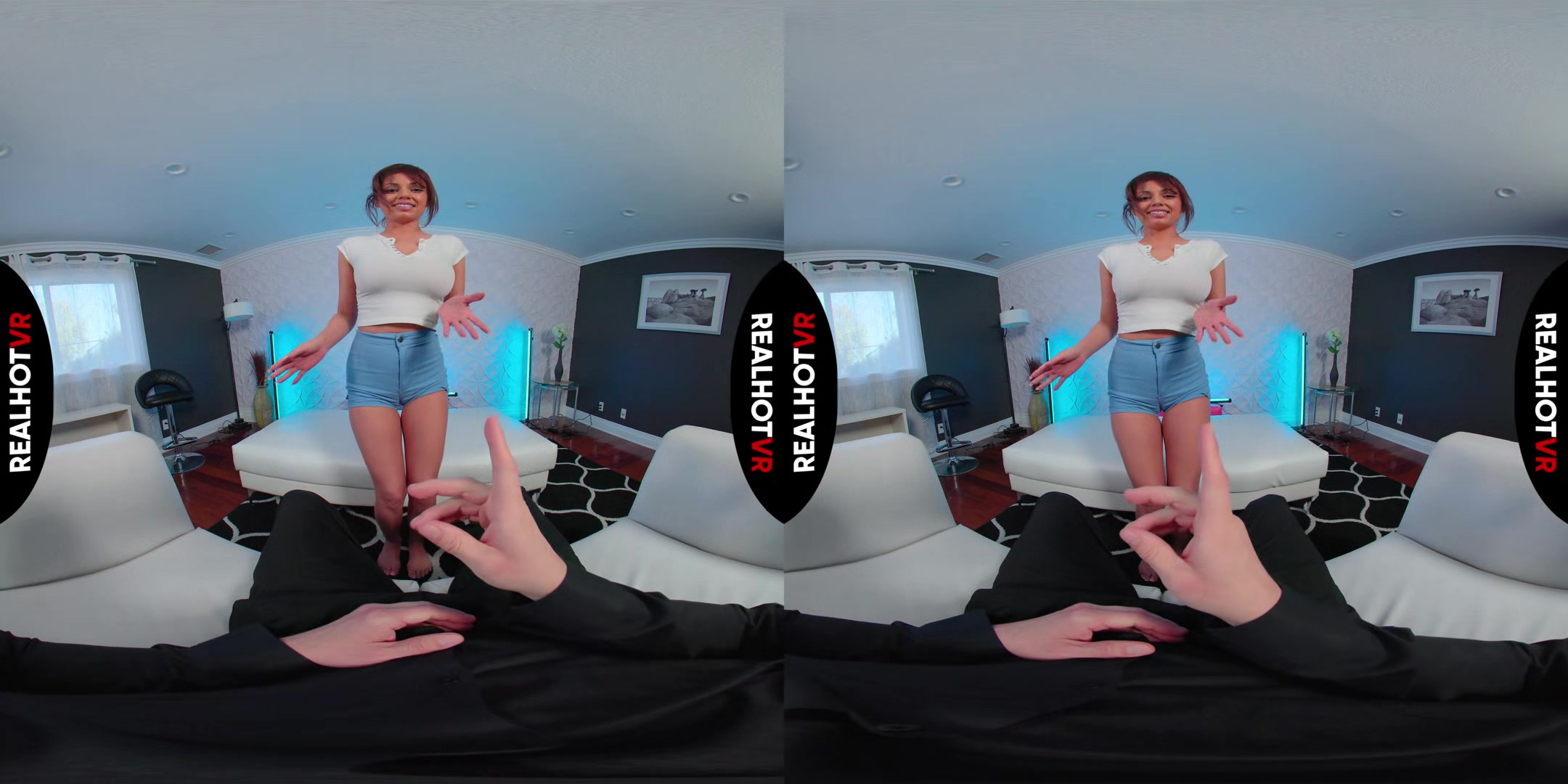 Strip Club Casting: Spicy Latina Stripper Gets Warm Creampie During Audition