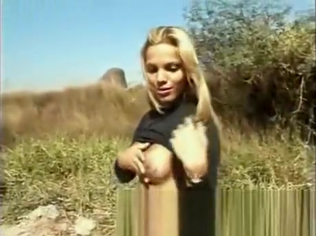 tgirl Milena Ravpain In lusty action