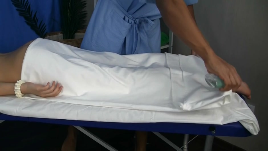 Slut gets ass massage before hardcore fucking