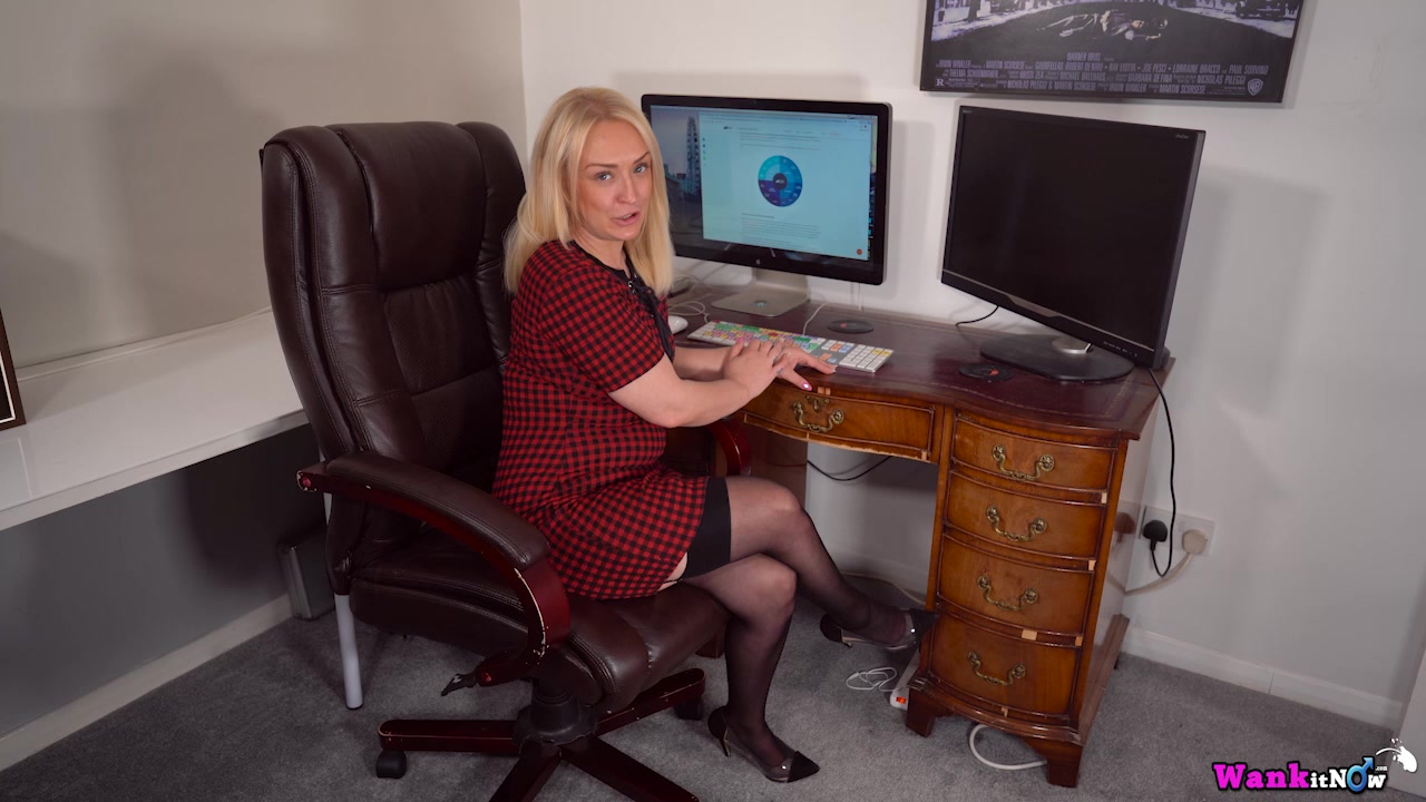 Amber Deen - Home Office Fun - Sexy Videos - WankitNow