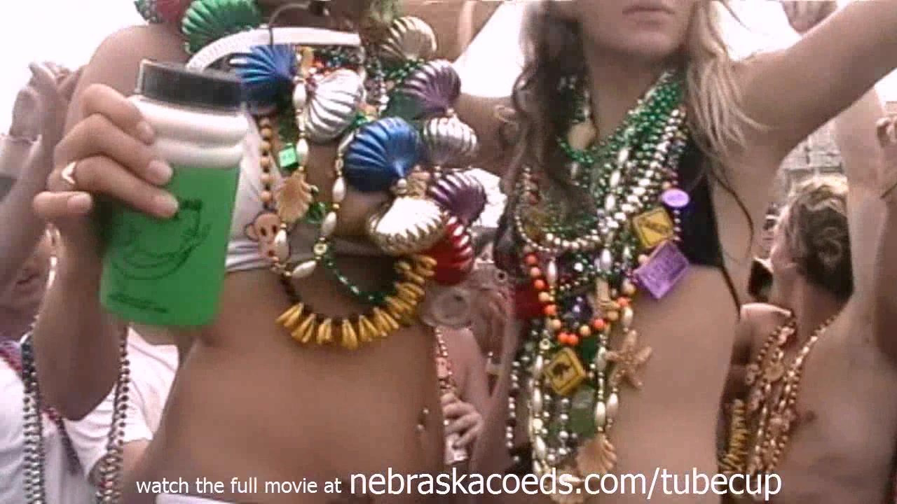 beach party in texas with girls flashing boobs