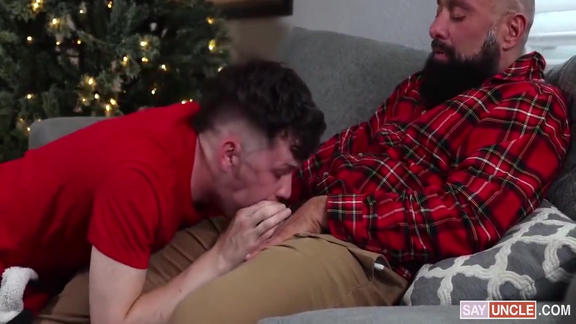 Alex Tikas And Muscle Step daddy - Hairy Bearded Step daddy Bear Destroys A Cute Young Ass 19 Min
