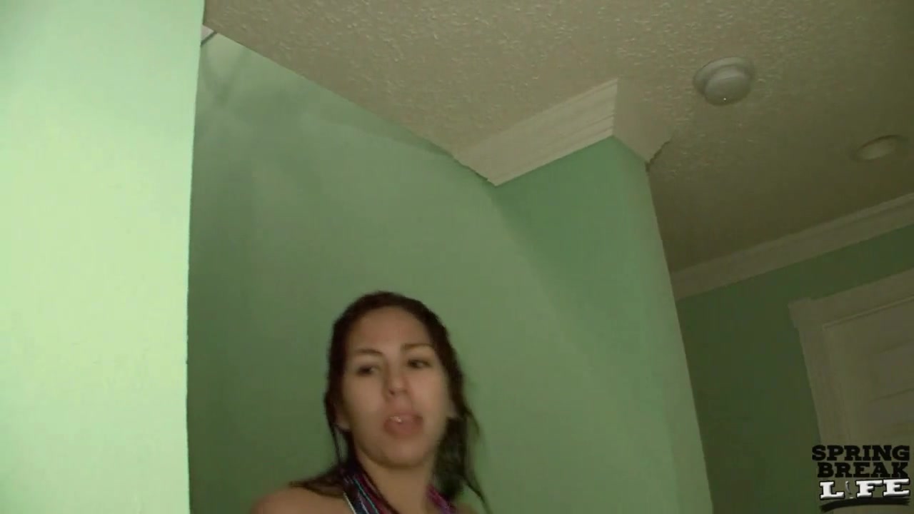 Spring Break House Party then Beachside Masturbating Blonde - SpringbreakLife