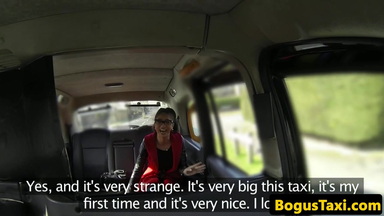 Spanish spex taxi babe arsefucked by cabbie