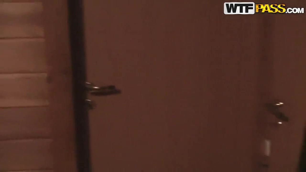Beauty gives blowjob before nice cunnilingus