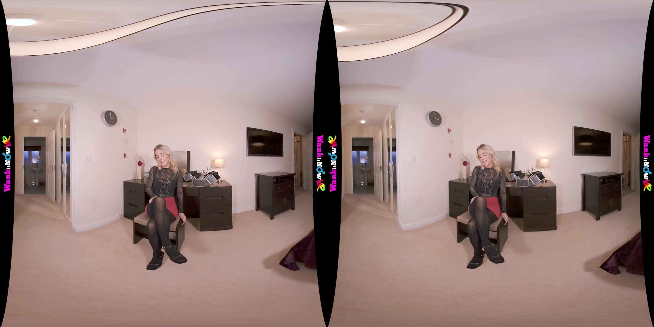 Horny Help featuring Amy W - WankitNowVR