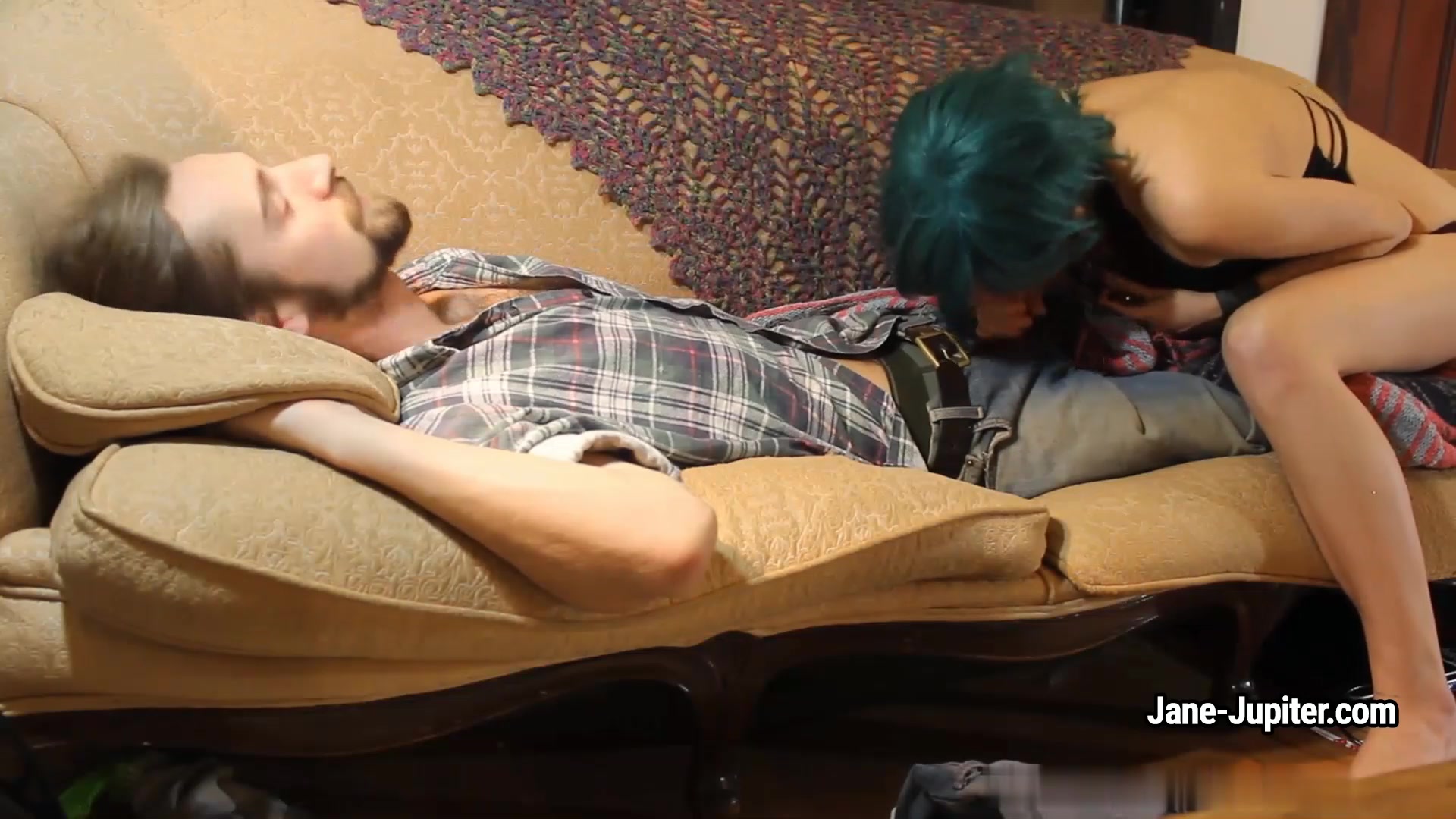 Nasty GF Jane Jupiter blows a guy while he's