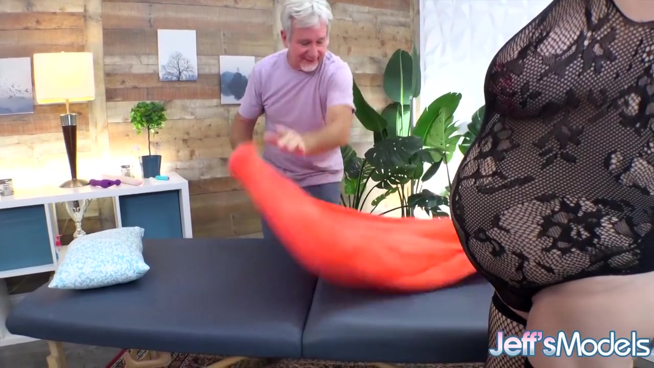 Sasha Syren - Pussy Stimulating Massage For Bbw