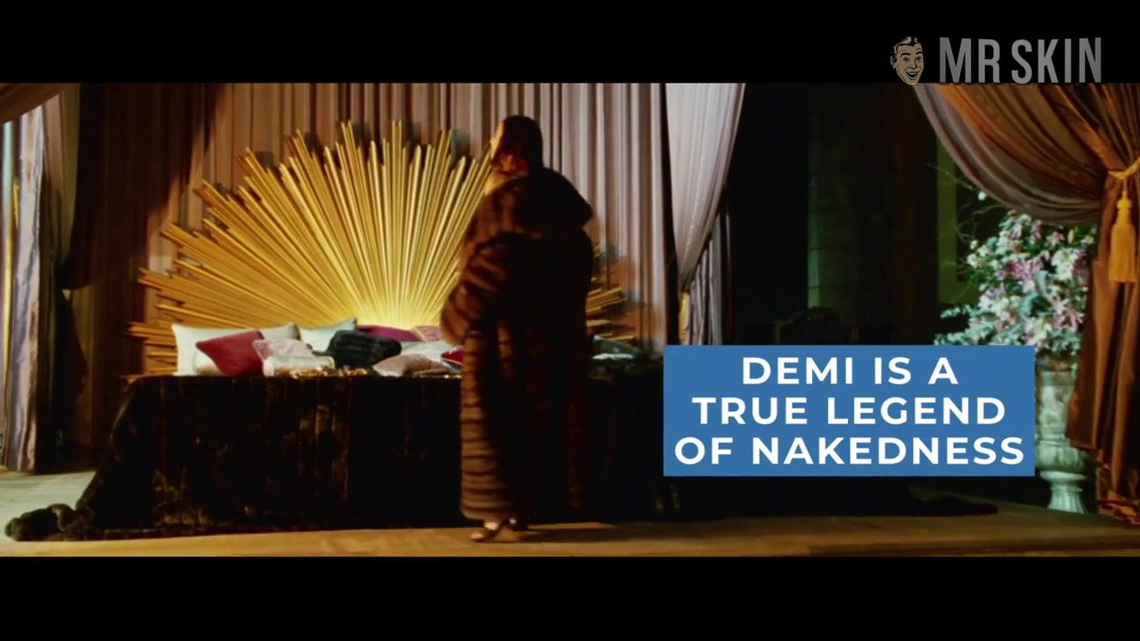 Battle of the Babes: Demi Moore vs. Julianne Moore - Mr.Skin