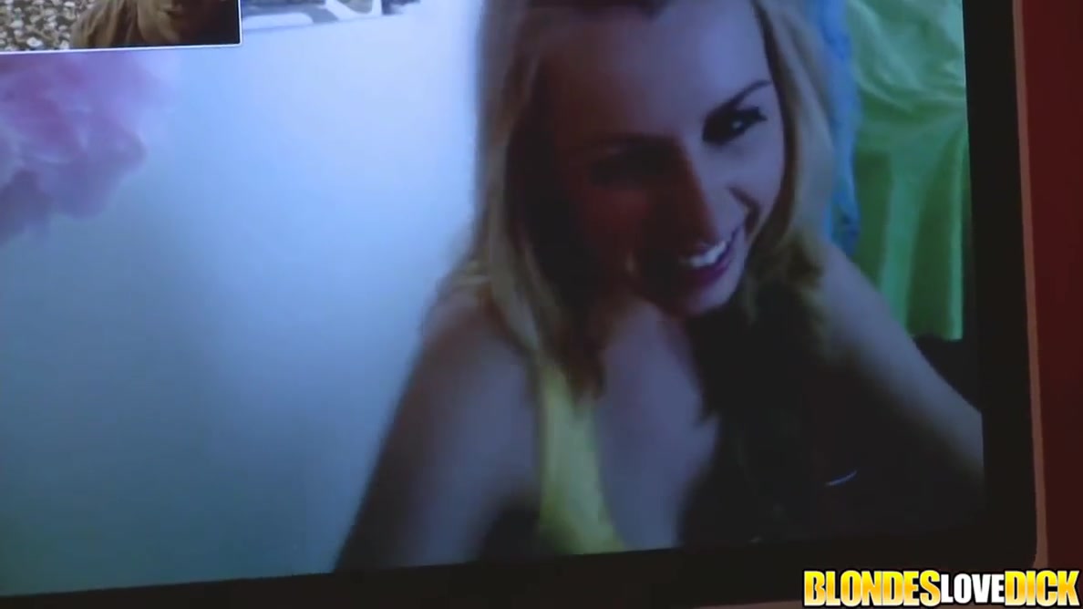 Featuring Lexi Belles Blondes Action
