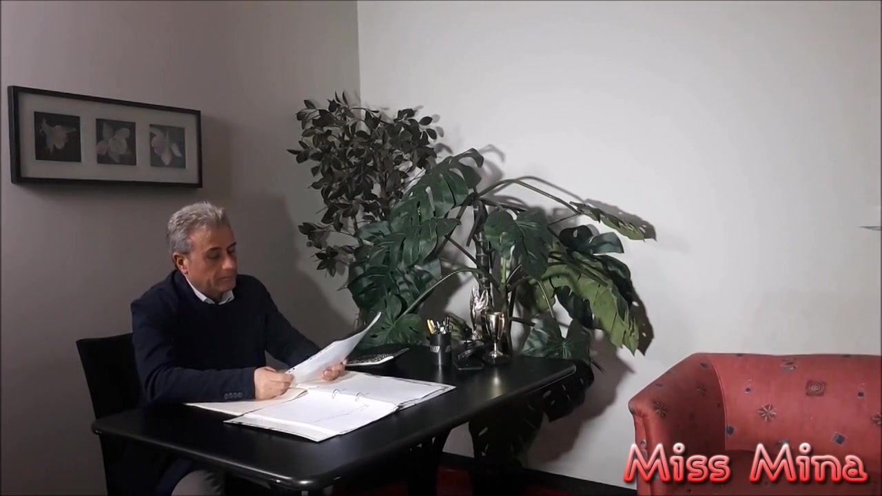 La Segretaria - Sex Movies Featuring Miss Mina Pornostar