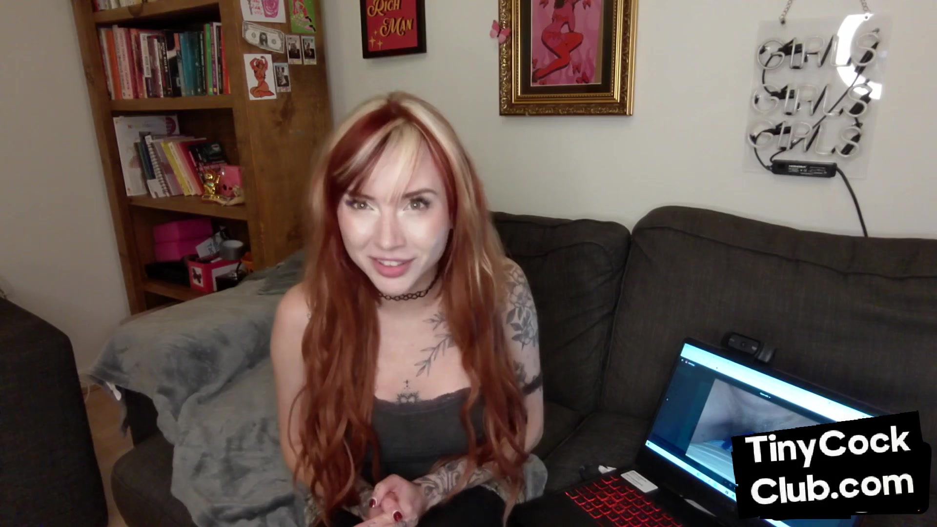 SPH college domina seduces and jerks loser in classroom
