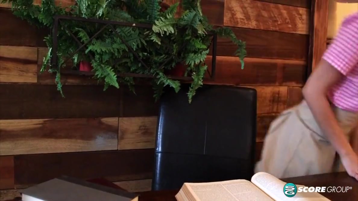 Harley Jameson In schoolgirl 18+ Goes From Studying To Cumming