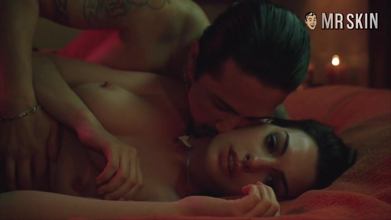 Anne Hathaway's Colossal Nudity - Mr.Skin