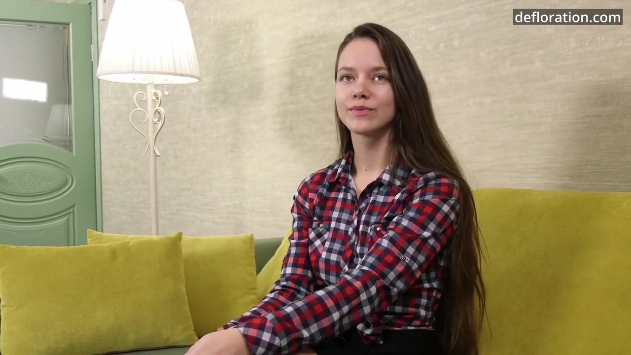 First Time Russian Girl Juliette Bellamy In The Studio