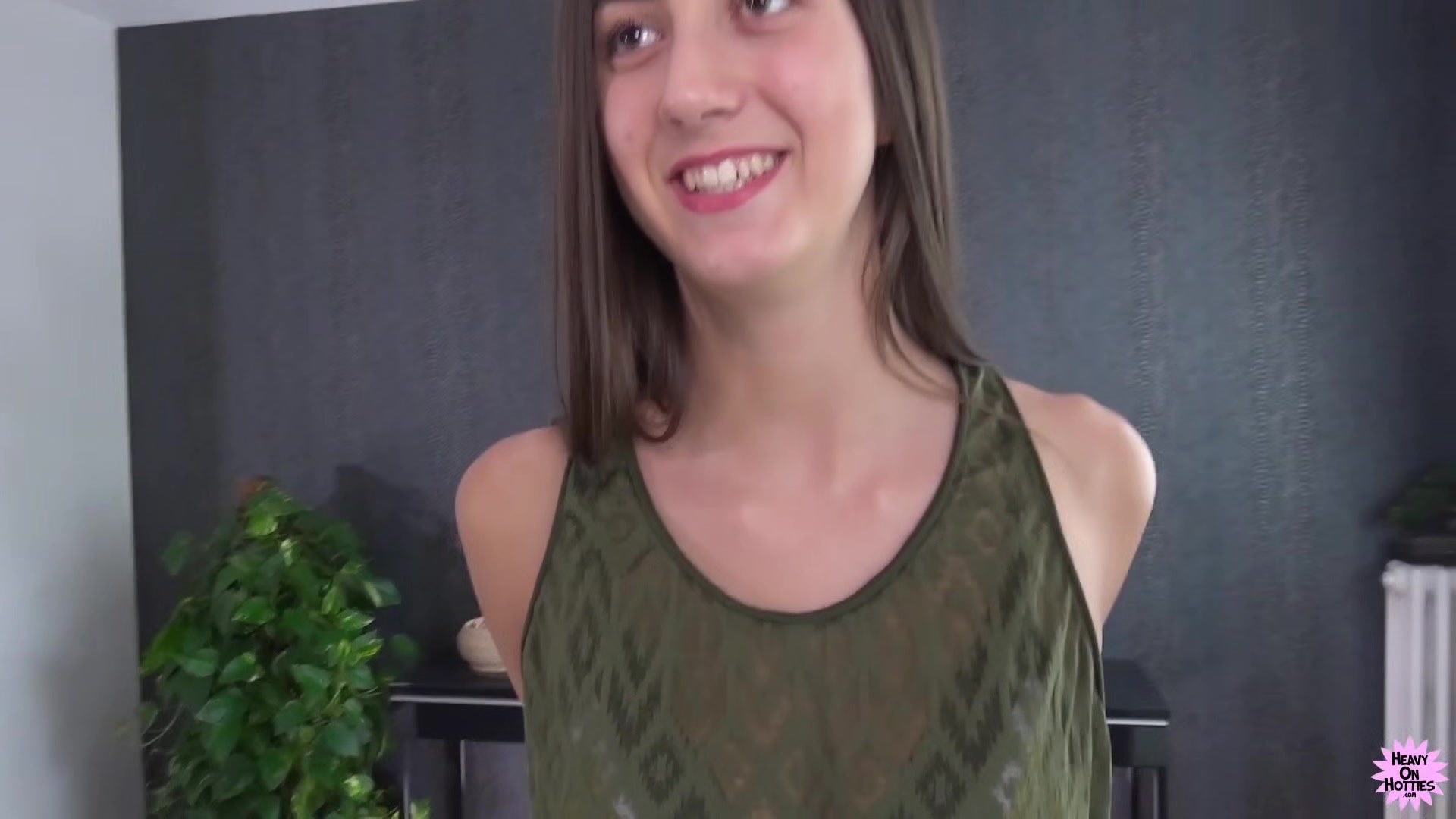 Giant Whore With Lina Luxa - HeavyOnHotties