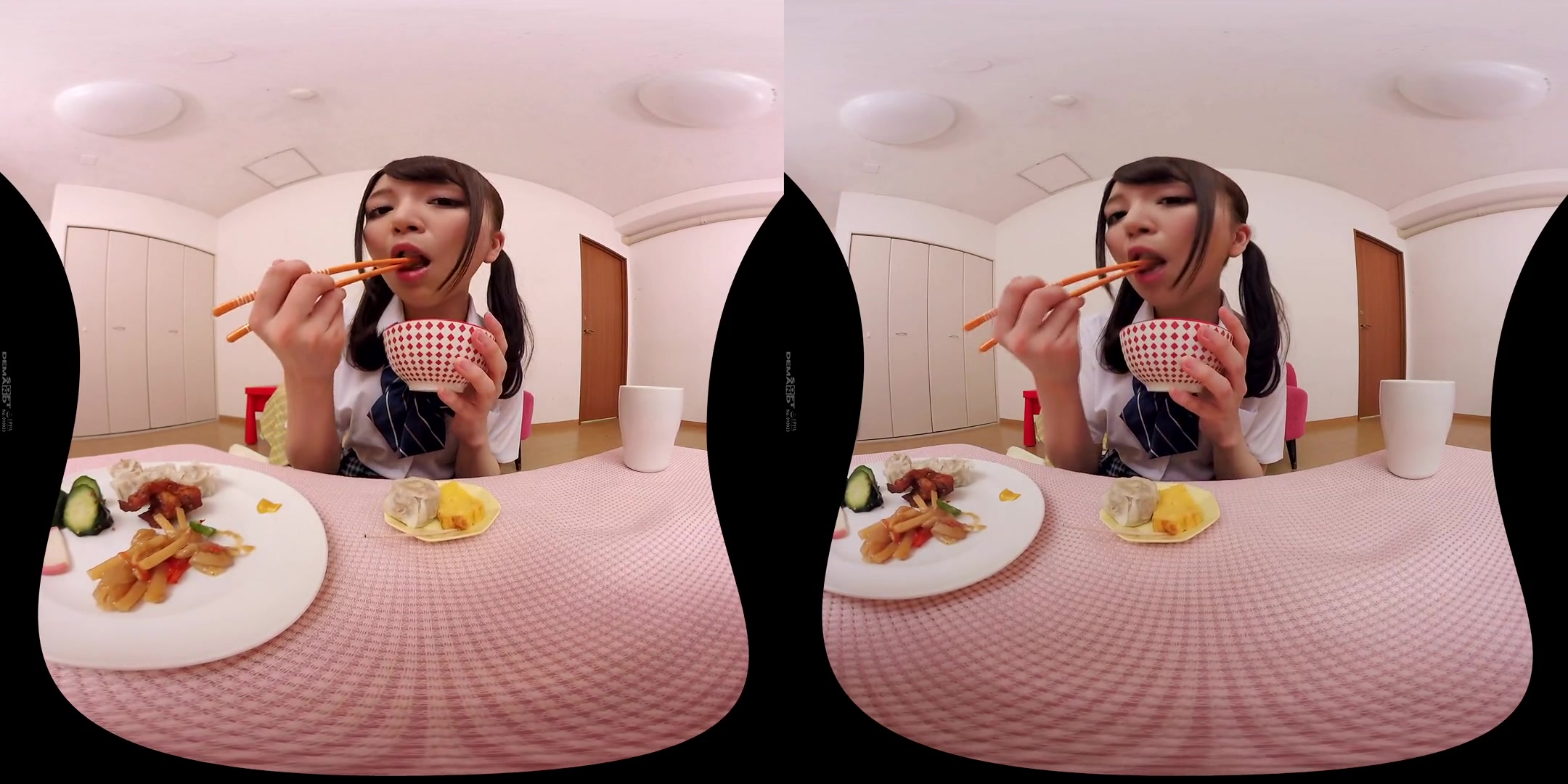 Imagine being 15cm Tall and Seeing what the World Looks Like!; Japanese schoolgirls 18+ Caught Changing