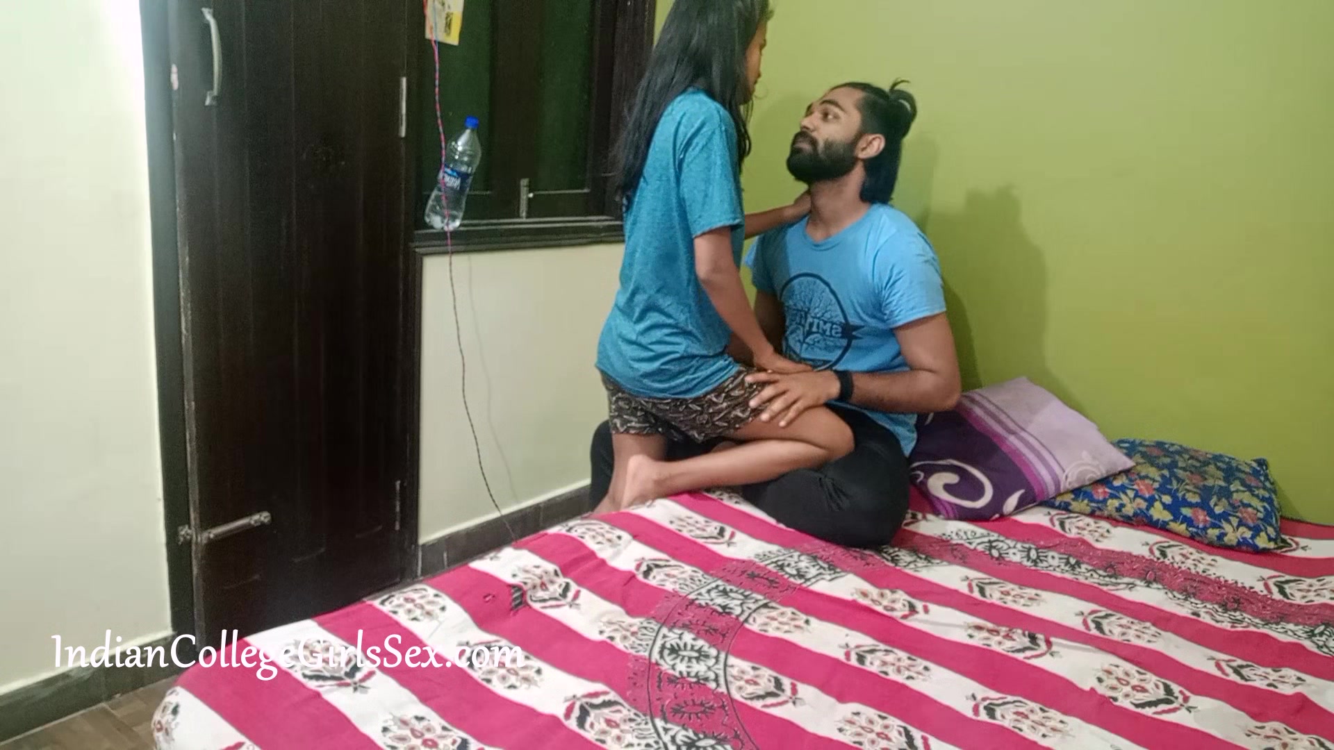 18 Years Old Juicy Indian teen 18+ Love Hardcore Fucking With Cum Inside Pussy