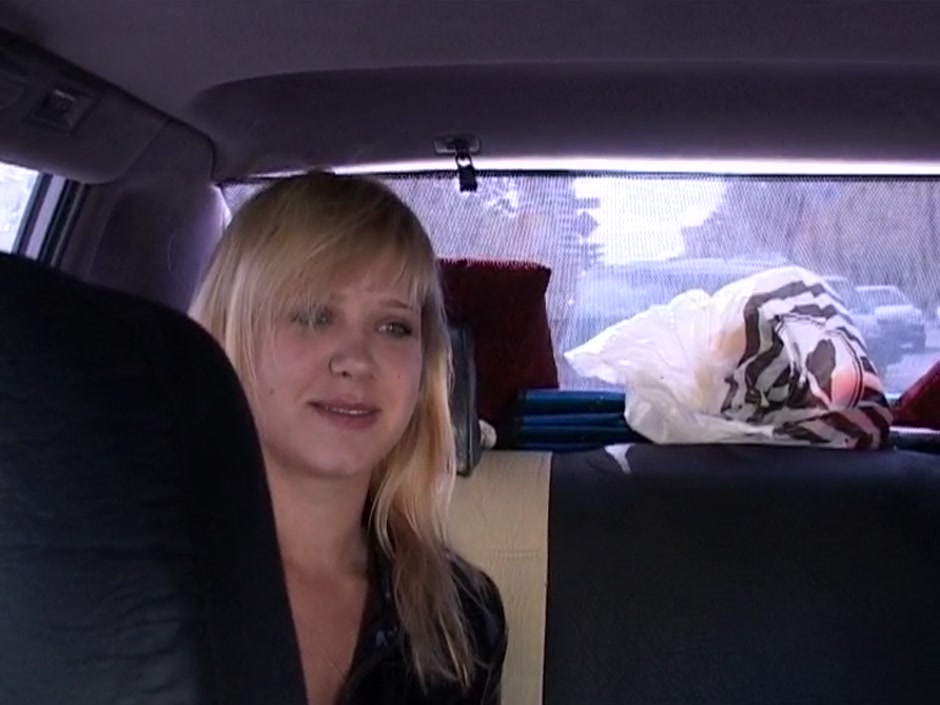 Ester in sex tape video of a bimbo giving a bj in a car