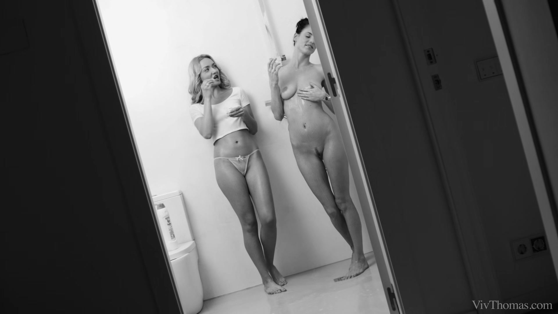 6000rpm 4 - Rousing - Eileen Sue & Victoria Puppy - VivThomas