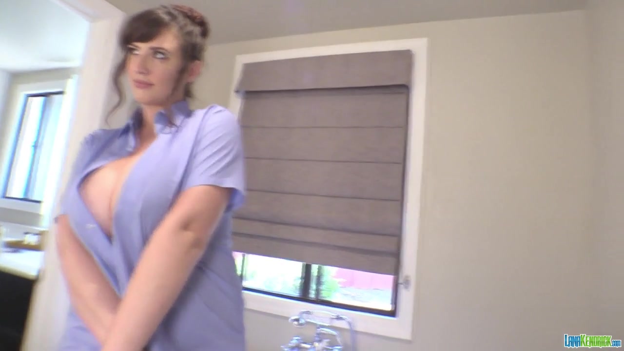 Lana Kendrick - Bath Bubbles 1