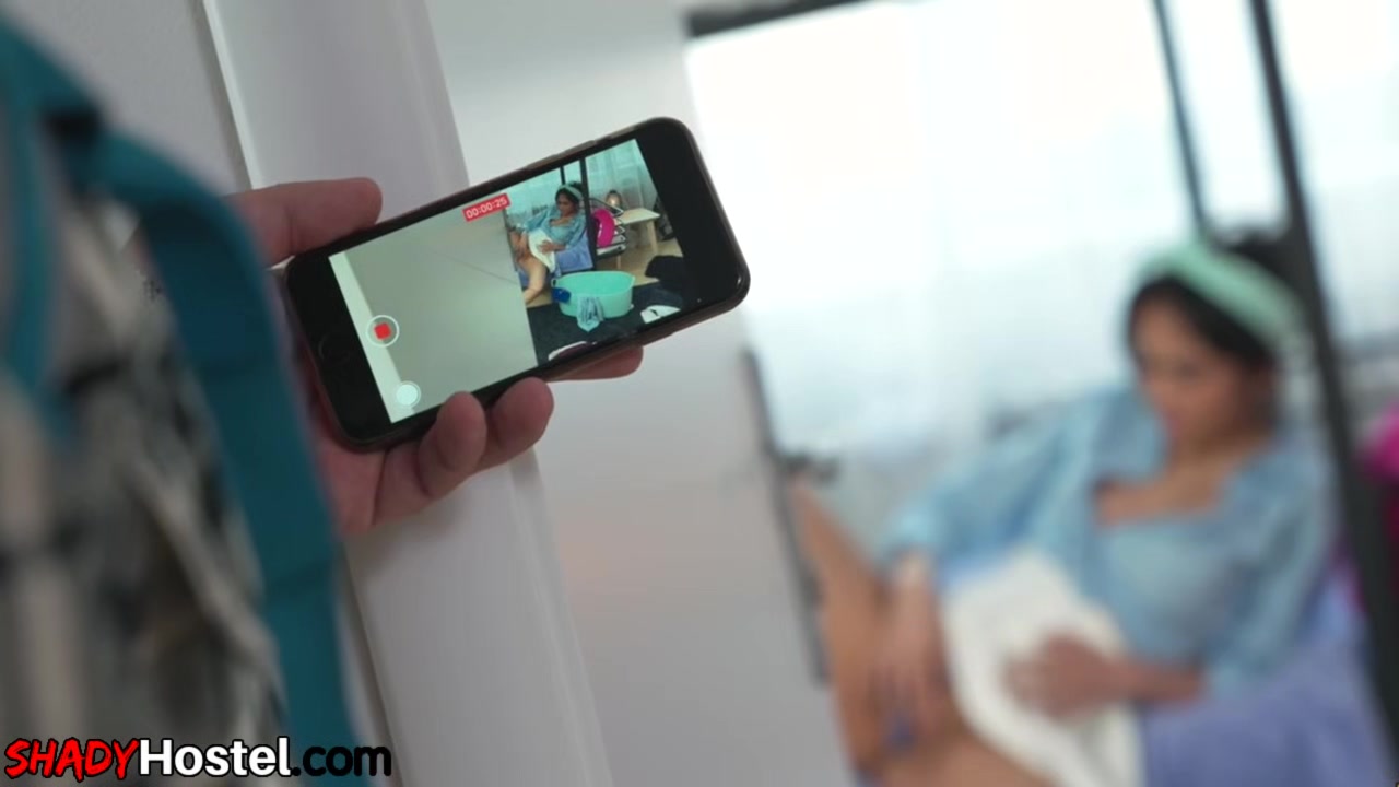 Hostel busty maid babe pussyfucked by BWC guest after BJ