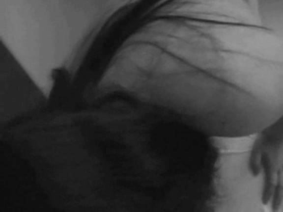 Japanese girls works like a professional in bed