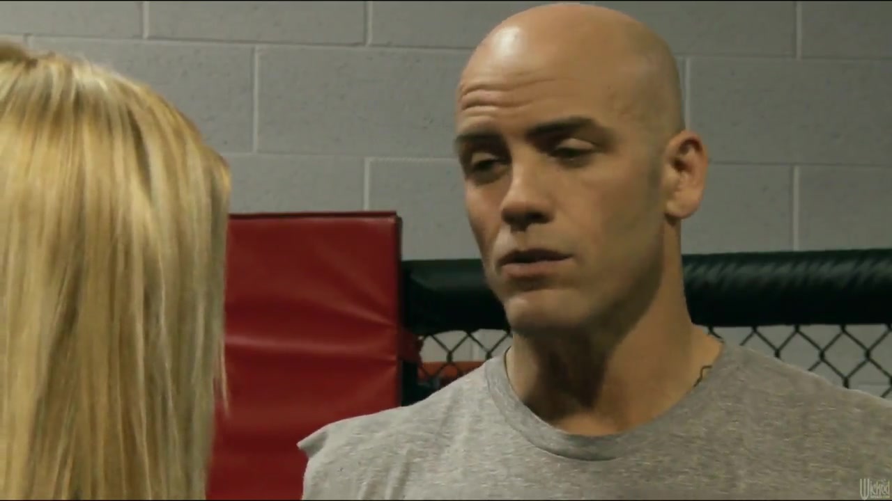 Hot big tit blonde Jessica Drake gets slam fucked at the gym