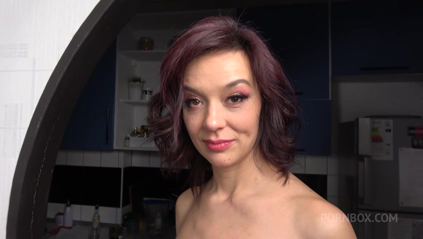 Stephaniya Live behind the scene 2 wet - PissVids