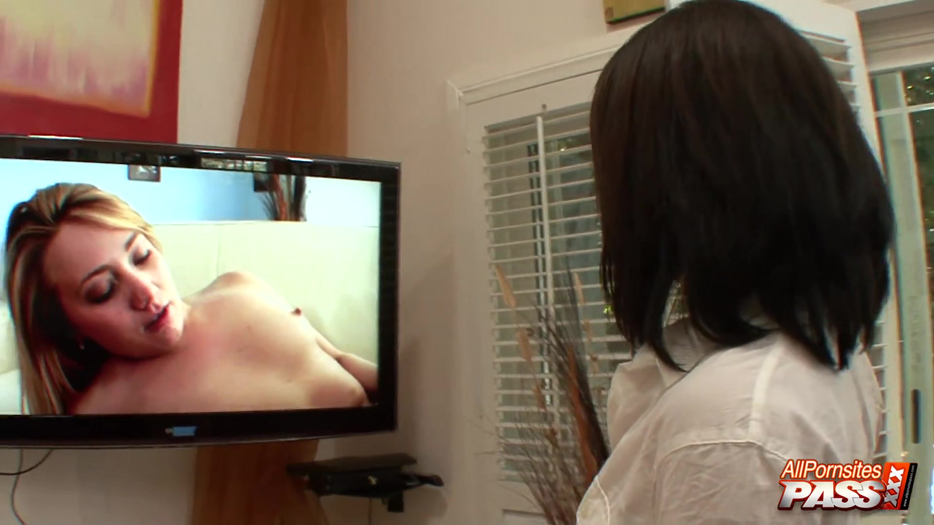 Teen Babe Gabriella Blowjobs