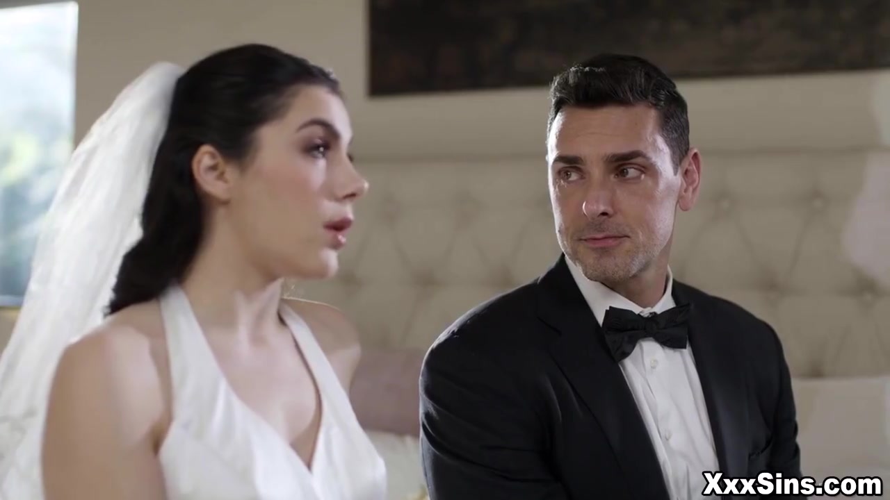 Ryan Appreciates Valentina Nappis Naughty Surprise
