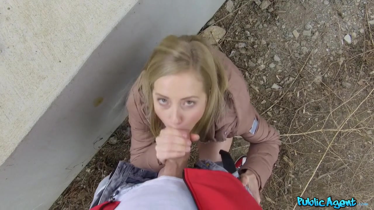 Daphne Lisa Wolf in Agents Toy Makes Sexy Model Orgasm - PublicAgent