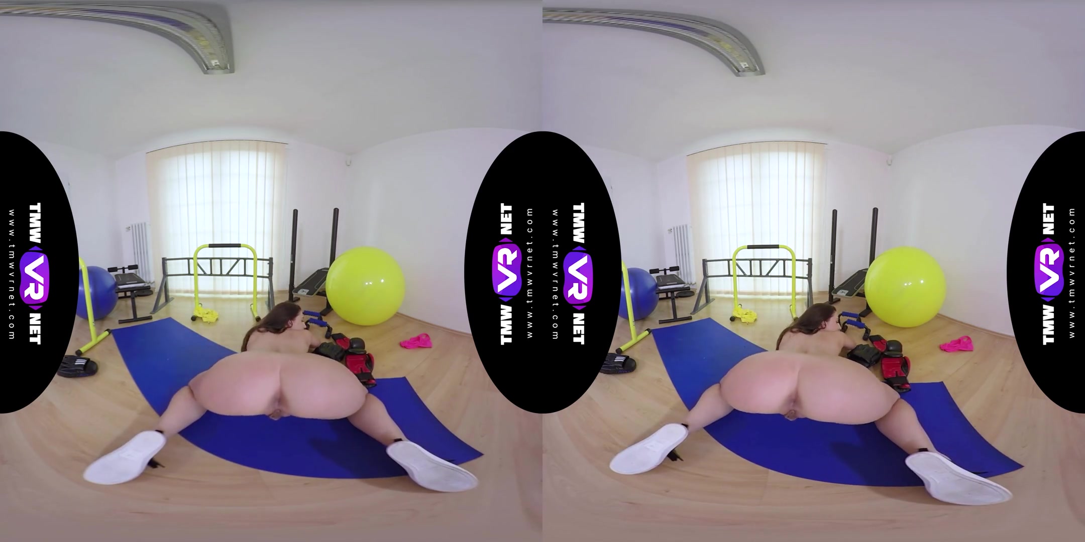 Therese Bizarre in Sexy Fitness Enthusiast Shows More Of A Slim Body - TmwVRNet